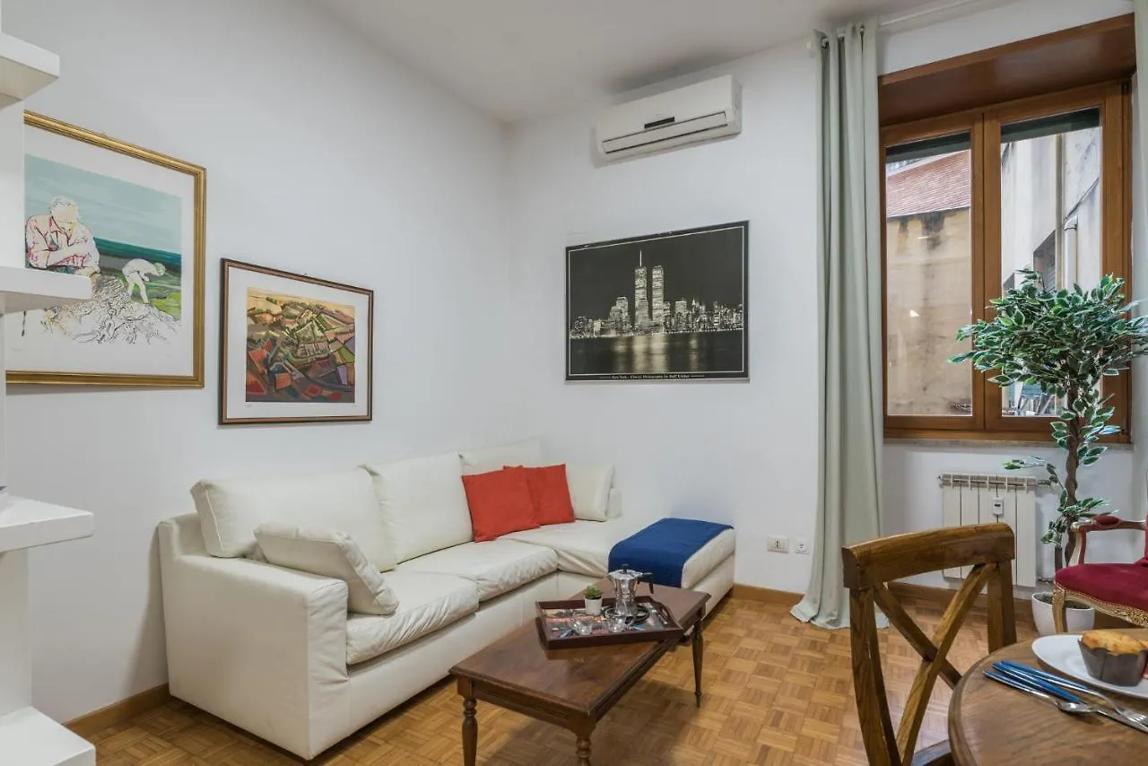 Largo Leopardi Apartment Rome Italië